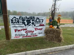 farm city day sign 2021